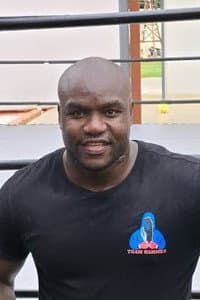 Arsene Fosso in David Nyika vs. Floyd Masson