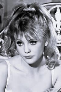 Vanessa Howard in A Promise of Bed