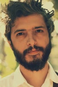 João Marcos de Almeida in A Ópera do Cemitério