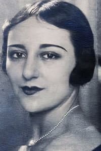 Helena Cortesina in La niña de fuego