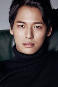Ji Il-ju in Gangnam Zombie