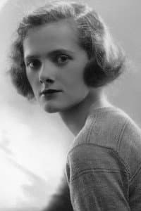 Daphne du Maurier in Daphné du Maurier: sur les traces de Rebecca