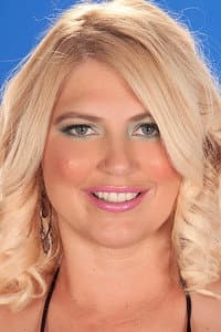 Kelly Christiansen in Busty Cock Worshippers 2