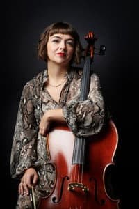 Neyla Pekarek in The Lumineers: Live at Musilac Festival
