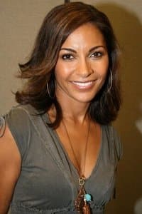 Salli Richardson-Whitfield in Soul of the Game