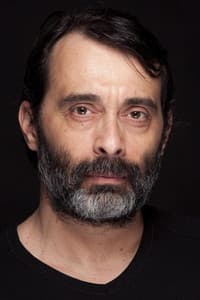 Arif Pişkin in 5 Silahşörler