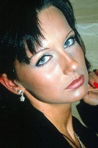 Stephanie Silver in Obsessions Bourgeoises