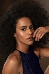Naruna Costa in Ninguém Sai Vivo Daqui