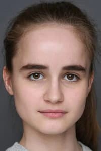Kseniya Popovich in Мама выходит замуж