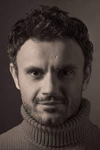 Andrej Dojkić in Vitraji nasilja