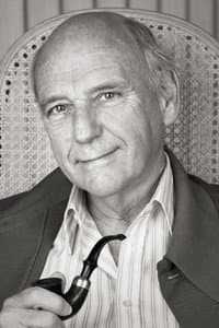 Charles Davis in The Desert Rats