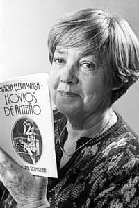 María Elena Walsh in Juguemos en el mundo
