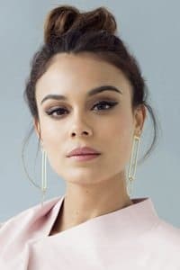 Nathalie Kelley in Re-Election