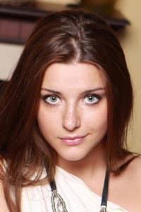 Anastasiya Sivayeva in Папины дочки. Свадьбы не будет