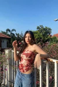 Jessica Lucyana in Kain Kafan Hitam