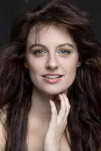 Jenna Puszewski in LAST LOOKS