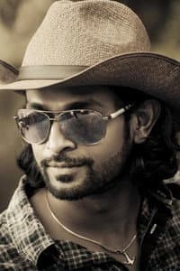 Charith Abeysinghe in Juliya - ජූලියා