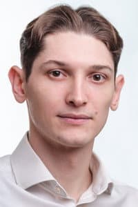 Oleksandr Ivanov in В її обіймах