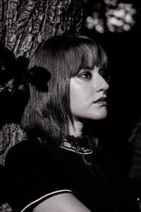 Anna Priscila Brandão in Tulipas