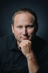 Daniel Výrostek in Vlny slobody