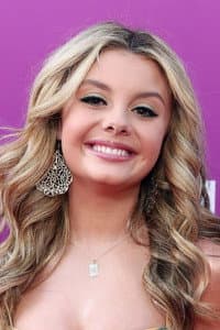 Mallory James Mahoney in Heaven Sent