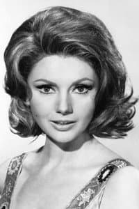 Sylva Koscina in Les Quatre Vérités