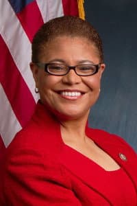 Karen Bass in Cérémonie de clôture des Jeux Paralympiques de Paris 2024