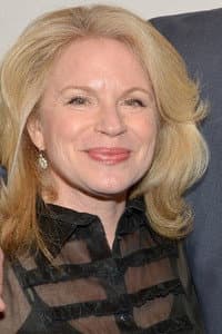 Marla Garlin in Woman in Deep