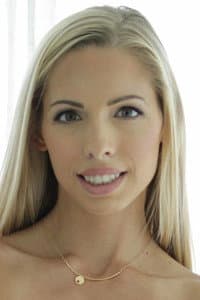 Brooke Logan in Her Anal Desires and Fantasies 4