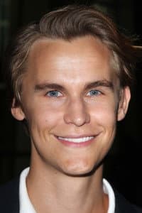 Rhys Wakefield in Paint It Black