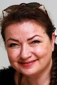 Lucy Harrison in Un barrage contre le Pacifique