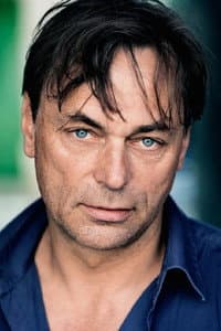 Peter Benedict in Die Freunde der Freunde