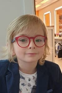 Oliver Bodart in Girl