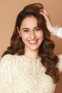 Sadia Khateeb in Shikara