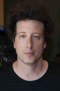 Justin Meldal-Johnsen in Air: Eating, Sleeping, Waiting and Playing