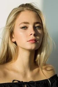 Ulyana Chzhan in Пара на пару