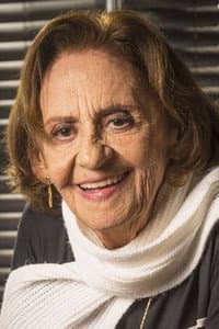 Laura Cardoso in Ariella