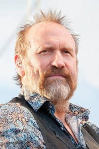 Colin Hay in The Craic