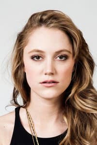 Maika Monroe in Flying Monkeys