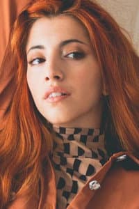 Abril Suliansky in Disney Entrelazados Live
