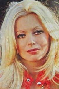 Shirley Corrigan in Jorden runt med Fanny Hill