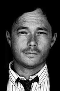 Jason Cope in District 9