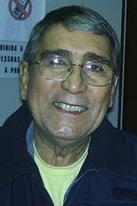 Dino Santana in 2000 Anos de Confusão
