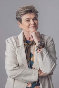 Janie du Plessis in Journey to the Center of the Earth