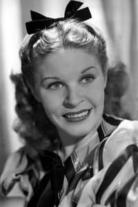 Martha Raye in $1,000 a Touchdown
