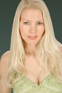 Allie Moss in Space Girls in Beverly Hills