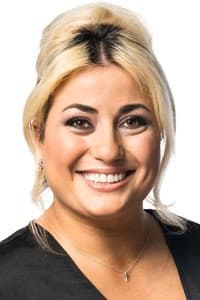 Natalie Demirian Genna in Vem fan är Papi Santana?