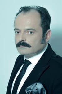 Konstadinos Avarikiotis in Wishbone