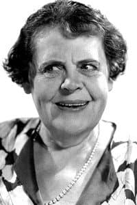 Marie Dressler in Breakfast at Sunrise