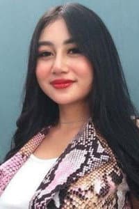 Pamela Safitri in Security Ugal-Ugalan